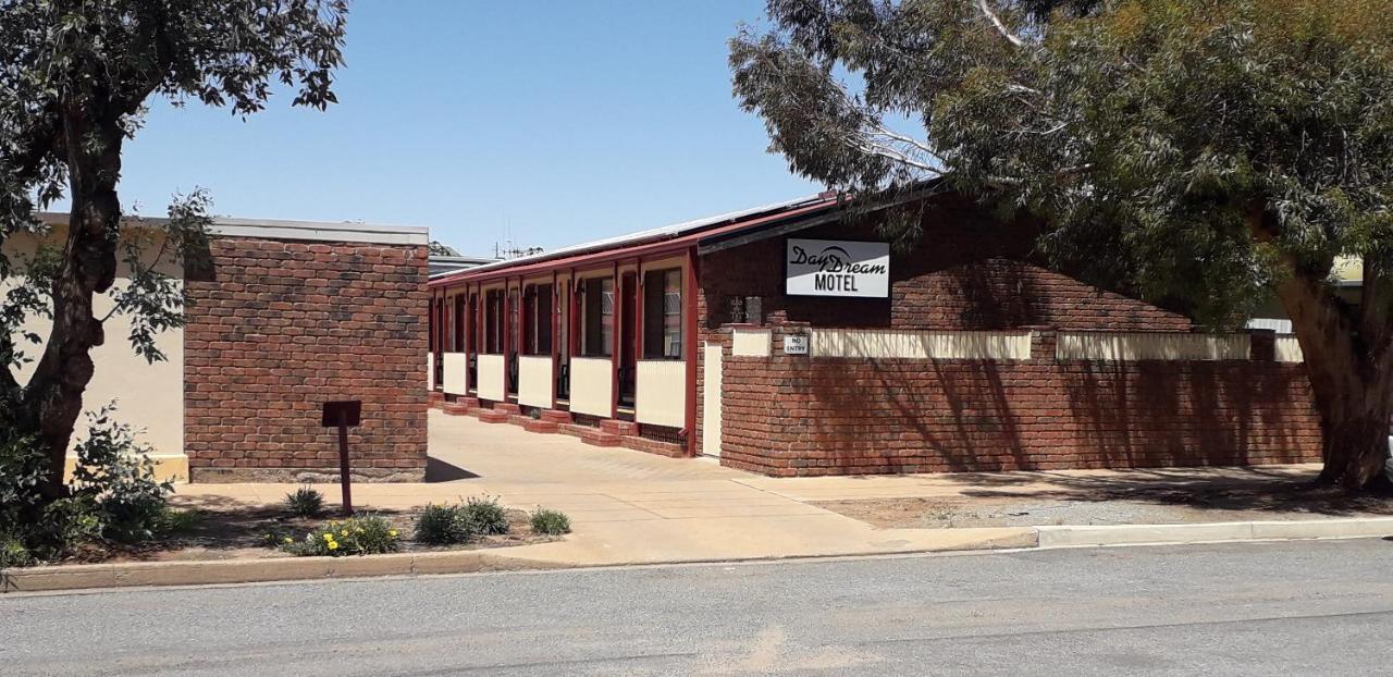 Daydream Motel And Apartments Broken Hill Exterior foto