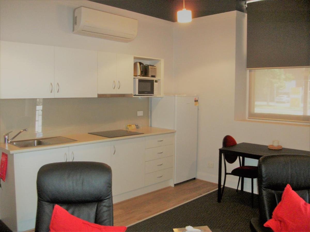Daydream Motel And Apartments Broken Hill Exterior foto